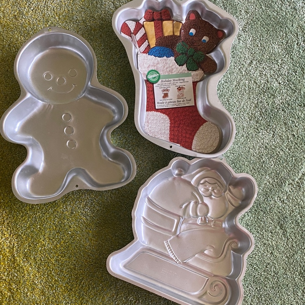 Vintage Wilton Christmas Cake Pans Santa , Gongerbread Man, Stocking